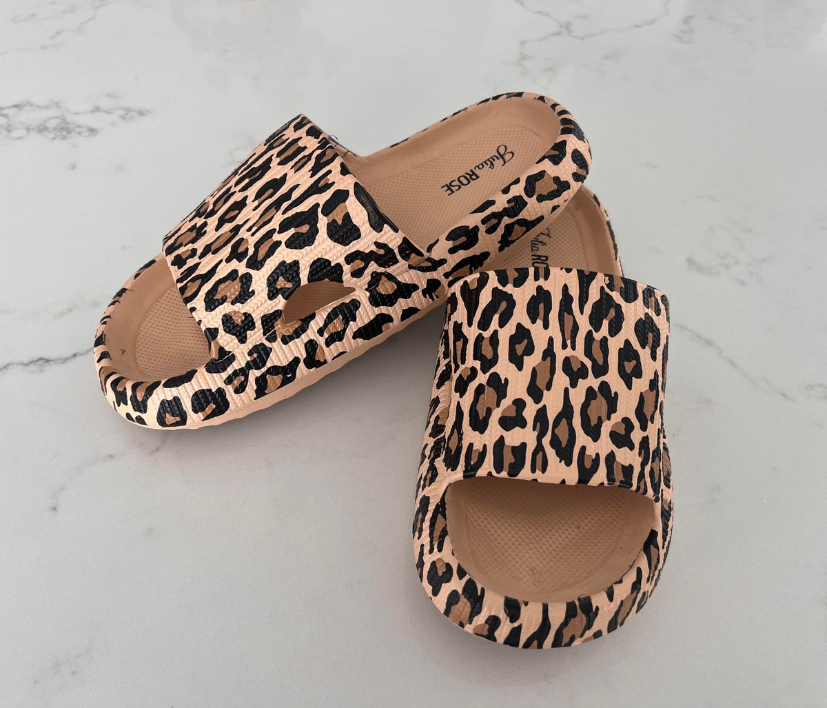 BROWN LEOPARD Comfy Slides